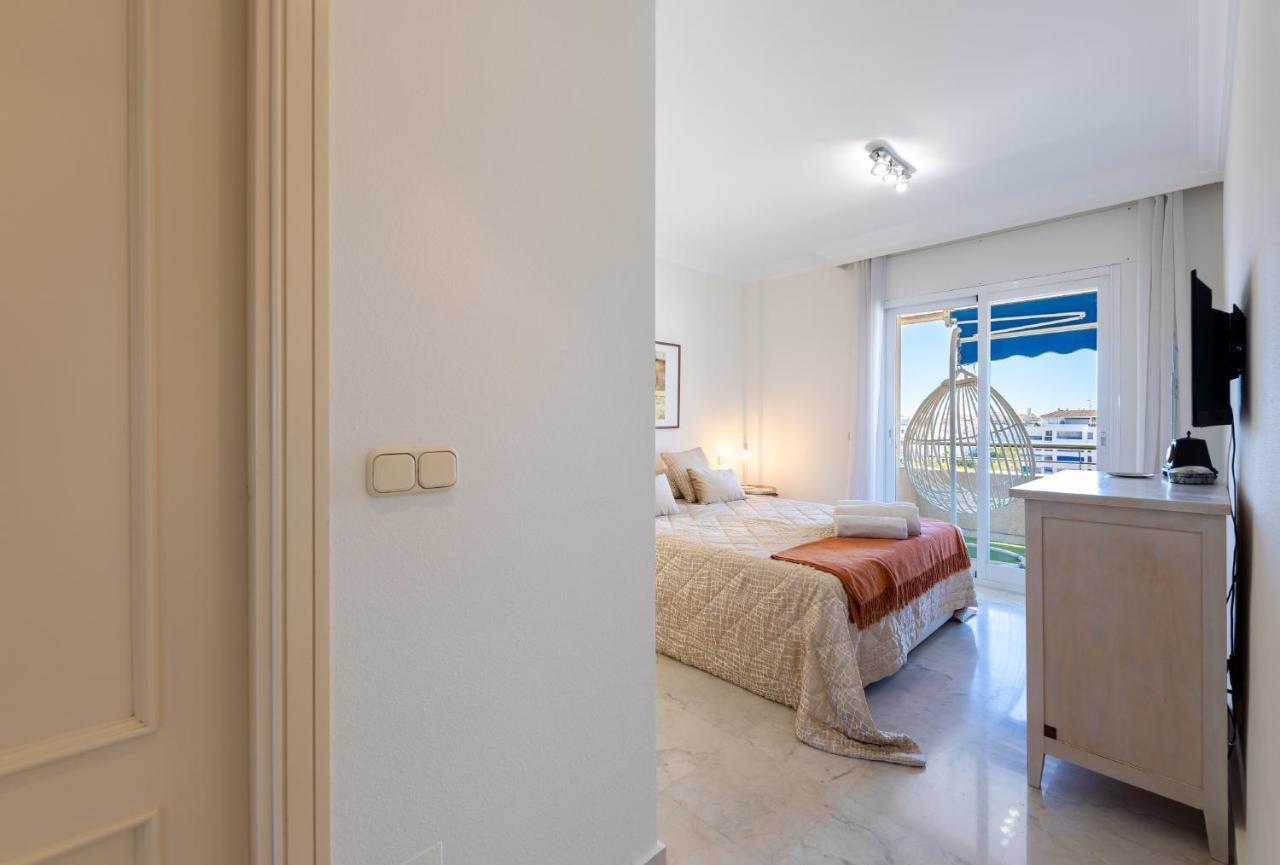 In Puerto Banus With Pool Views And Parking * Marbella
