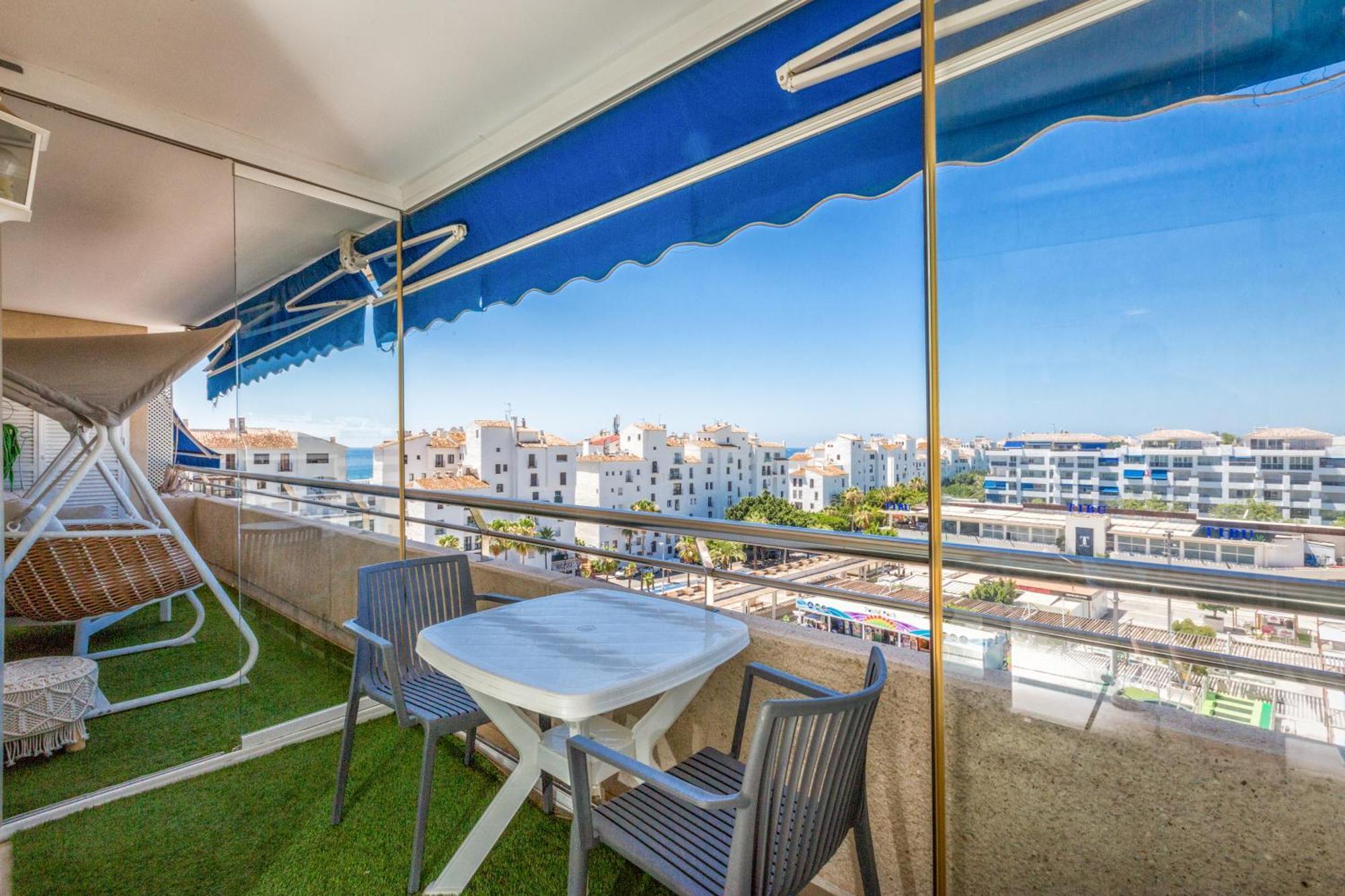 In Puerto Banus With Pool Views And Parking Marbella