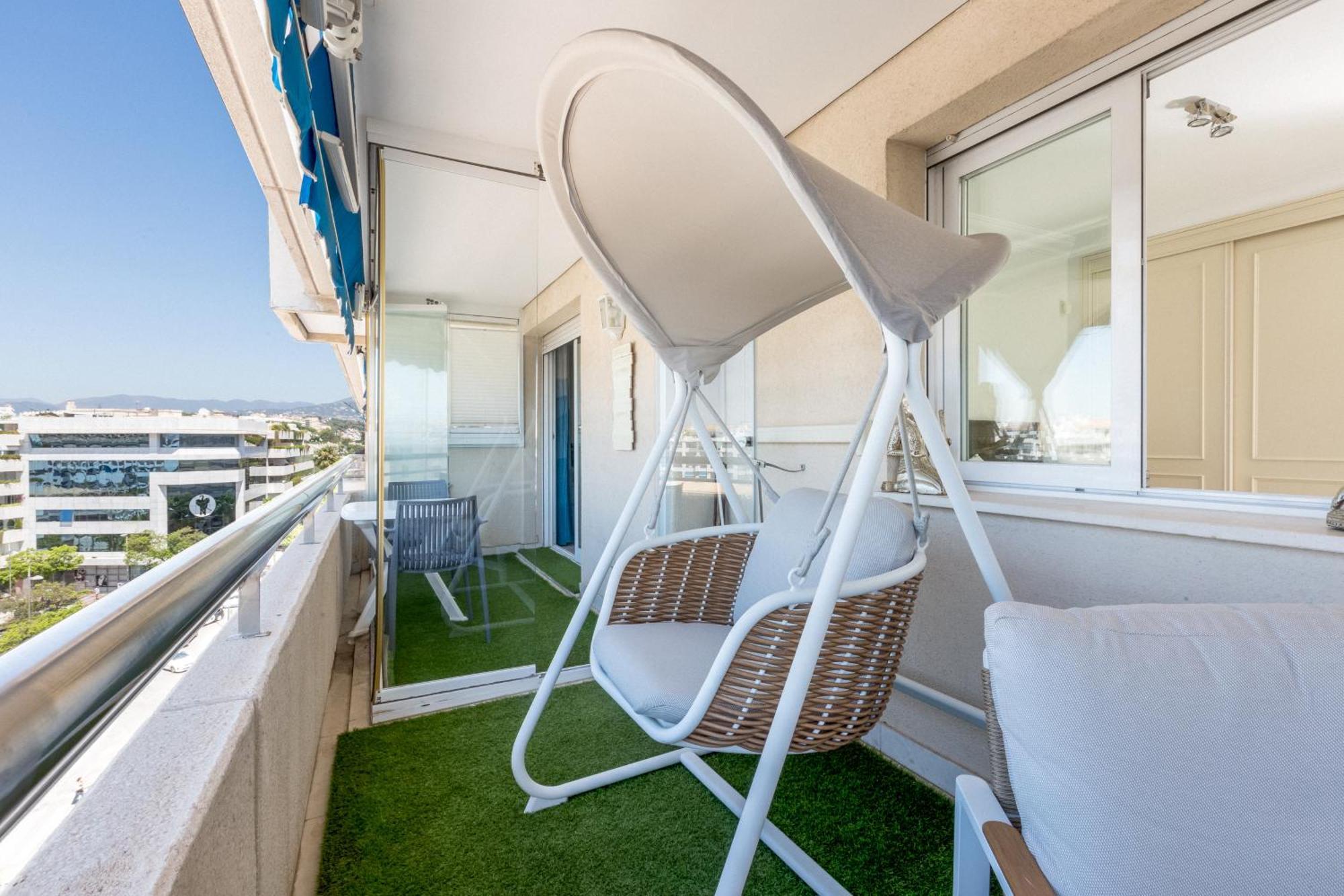 In Puerto Banus With Pool Views And Parking Apartamento *